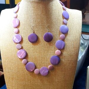 Glass purple bead necklace w/earrings